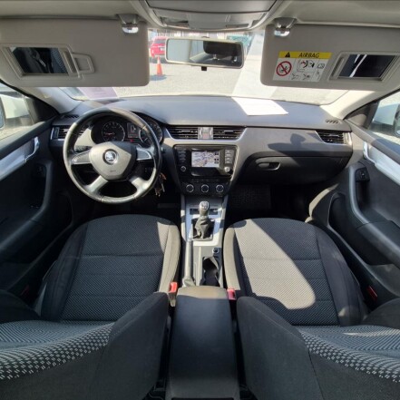 1,6 TDI III 4x4 AmbFresh ČR S.KNIHA