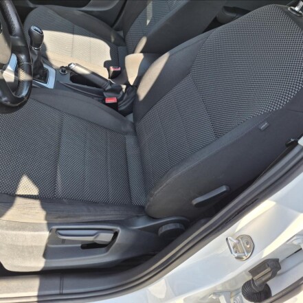 1,6 TDI III 4x4 AmbFresh ČR S.KNIHA