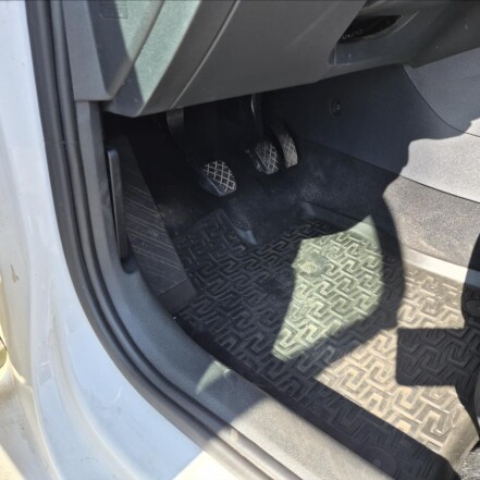 1,6 TDI III 4x4 AmbFresh ČR S.KNIHA