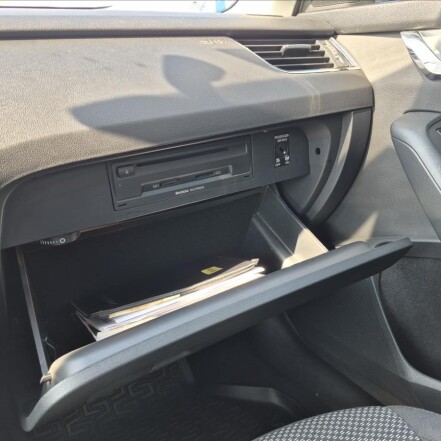 1,6 TDI III 4x4 AmbFresh ČR S.KNIHA