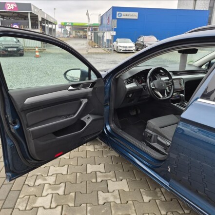 2,0 TDI DSG ACC NAVI S.KNIHA