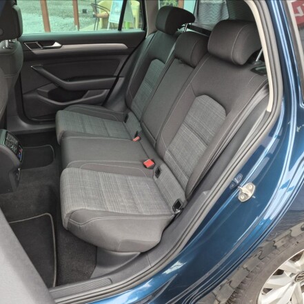 2,0 TDI DSG ACC NAVI S.KNIHA