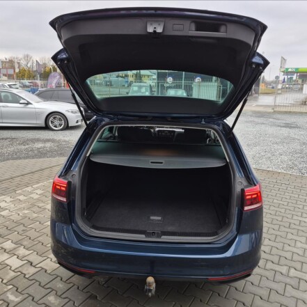 2,0 TDI DSG ACC NAVI S.KNIHA