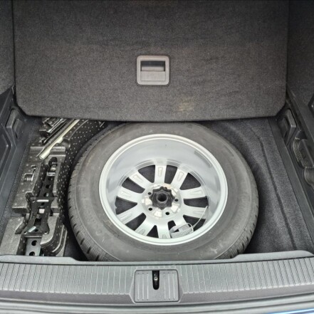 2,0 TDI DSG ACC NAVI S.KNIHA