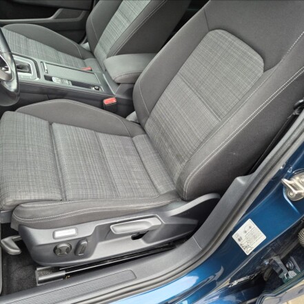 2,0 TDI DSG ACC NAVI S.KNIHA