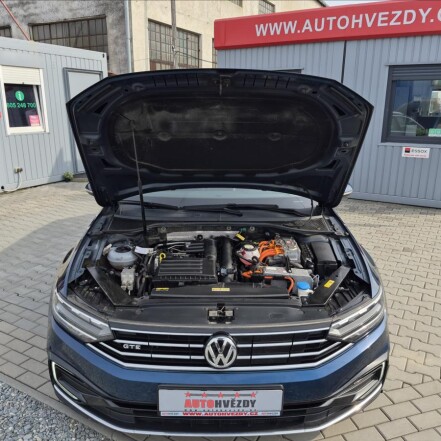 1,4 TSI PHEV GTE ČR 1.MAJITEL