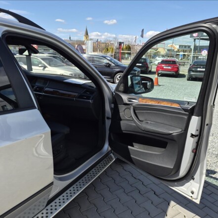 3,0 d 4x4 S.KNIHA M57/T2