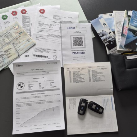 3,0 d 4x4 S.KNIHA REZERVACE