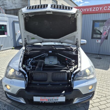 3,0 d 4x4 S.KNIHA REZERVACE