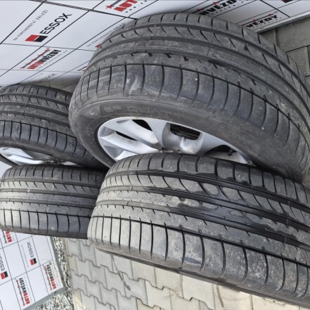 3,0 d 4x4 S.KNIHA REZERVACE