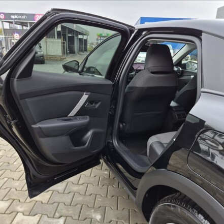 100kW SHINE PLUS SOH90% MAX VÝBAVA