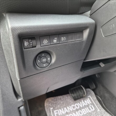 100kW SHINE PLUS SOH90% MAX VÝBAVA