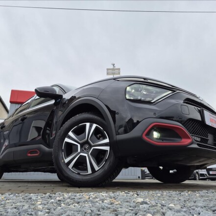 100kW SHINE PLUS SOH90% MAX VÝBAVA