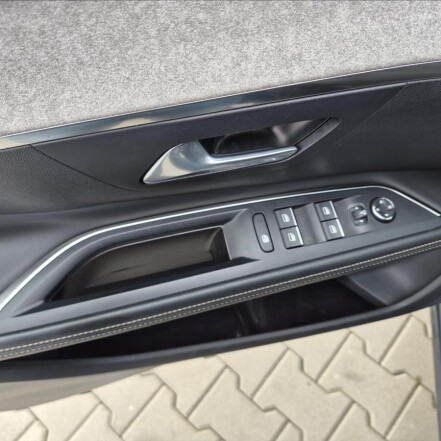 1,6 AT8 GT-Line 7míst REZERVACE