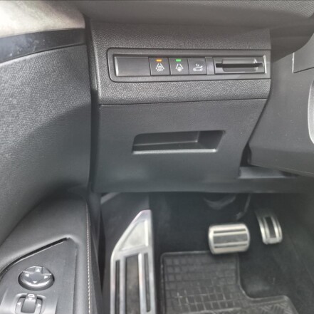 1,6 AT8 GT-Line 7míst REZERVACE