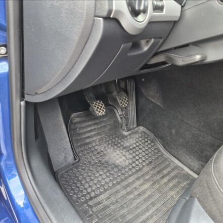 2,0 TDI ČR 2.MAJITEL S.KNIHA
