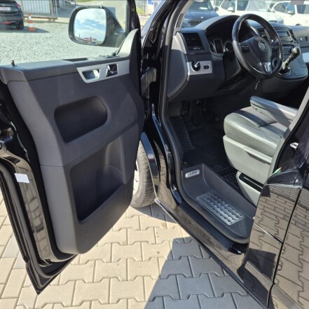 2,0 TDI 2.MAJITEL NEZ.TOPENÍ S.KNIHA