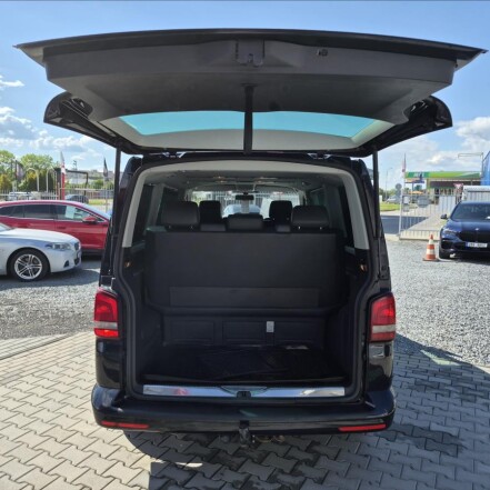 2,0 TDI 2.MAJITEL NEZ.TOPENÍ S.KNIHA