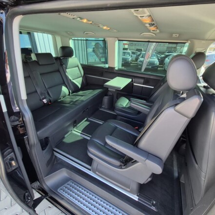 2,0 TDI 2.MAJITEL NEZ.TOPENÍ S.KNIHA