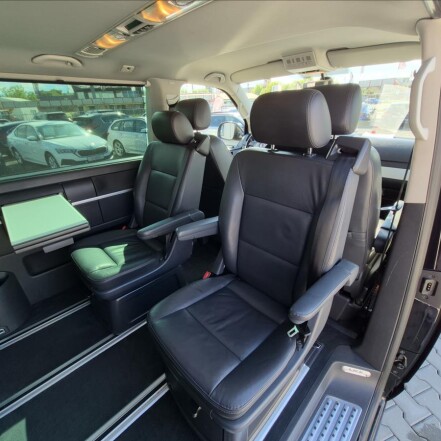 2,0 TDI 2.MAJITEL NEZ.TOPENÍ S.KNIHA