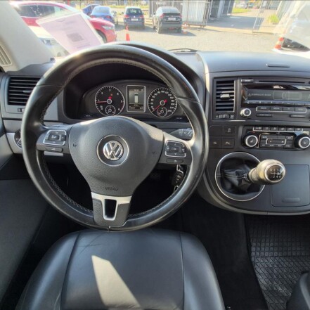 2,0 TDI 2.MAJITEL NEZ.TOPENÍ S.KNIHA