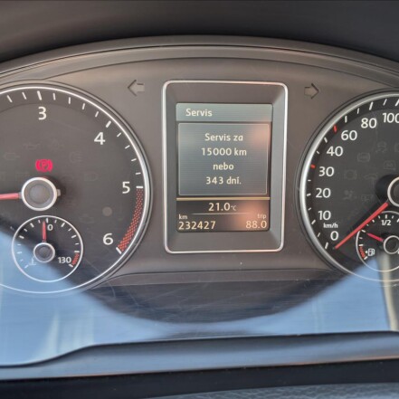 2,0 TDI 2.MAJITEL NEZ.TOPENÍ S.KNIHA