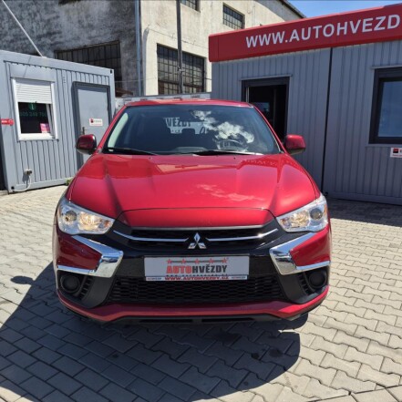 1,6 MIVEC ČR 1.MAJITELKA S.KNIHA