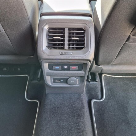 1,5 TSI DSG7 ČR 1.majitel S.KNIHA