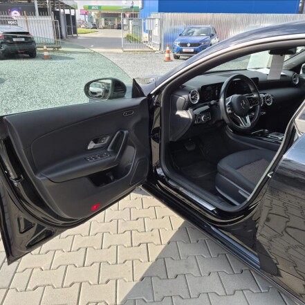 180d Shoting Brake NAVI FULLED