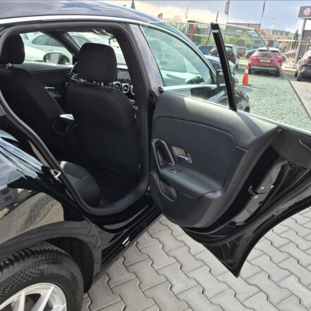 180d Shoting Brake NAVI FULLED