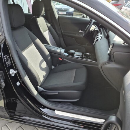 180d Shoting Brake NAVI FULLED