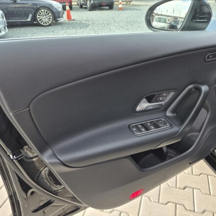 180d Shoting Brake NAVI FULLED