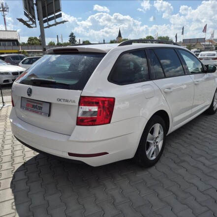1,5 TSI DSG Amb ČR