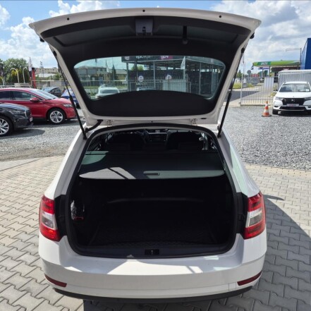 1,5 TSI DSG Amb ČR
