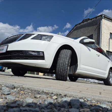 1,5 TSI DSG Amb ČR