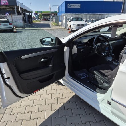 2,0 TDI R-Line DSG ČR 2.majitelka