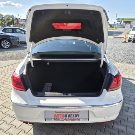 2,0 TDI R-Line DSG ČR 2.majitelka