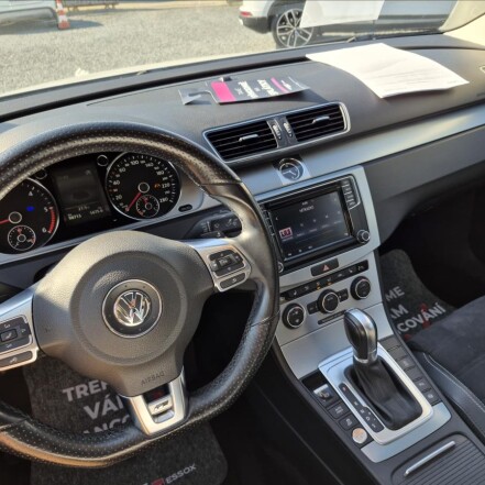 2,0 TDI R-Line DSG ČR 2.majitelka