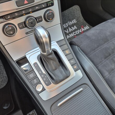 2,0 TDI R-Line DSG ČR 2.majitelka