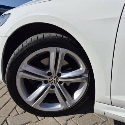 2,0 TDI R-Line DSG ČR 2.majitelka