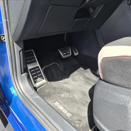 2,0 TSI R-LINE DSG 4x4 S.KNIHA