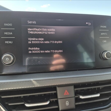 1,0 TSI DSG 7° PRODL.ZÁRUKA DO 2/2029