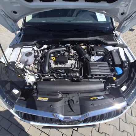 1,0 TSI DSG 7° PRODL.ZÁRUKA DO 2/2029