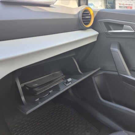 1,0 TSI Style + VIRTUAL COCKPIT