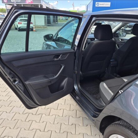 1,2 TSI 81kW 4válec S.KNIHA 1.MAJITELKA