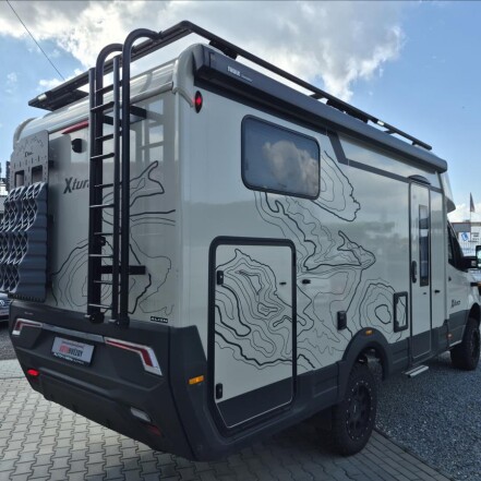 XTURA+ 686 EF 4x4 Adventure