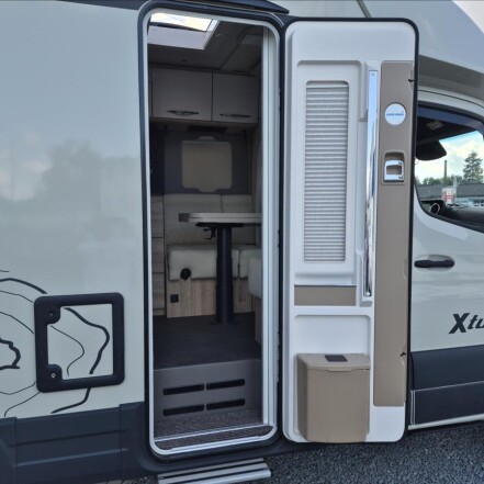 XTURA+ 686 EF 4x4 Adventure