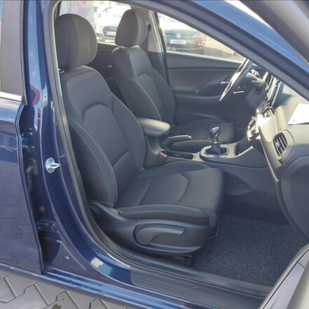 1,6 CRDI Style ČR 1.majitel S.KNIHA