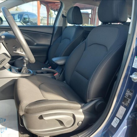 1,6 CRDI Style ČR 1.majitel S.KNIHA