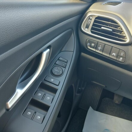 1,6 CRDI Style ČR 1.majitel S.KNIHA